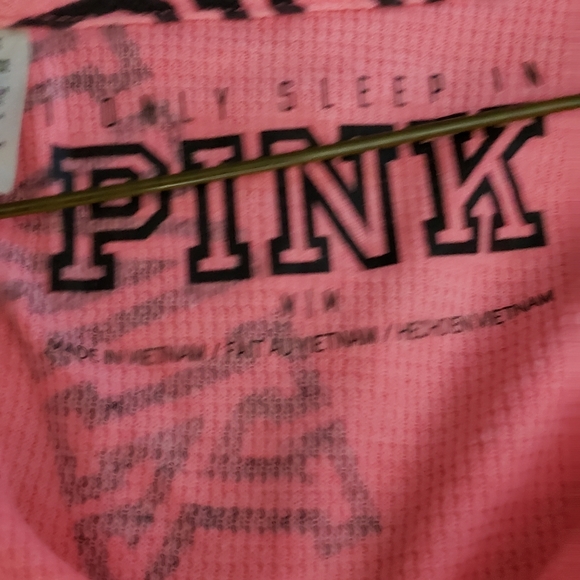 Pink Signature Thermal One Piece, size M, Hot pink & black, Smoke free close🚭 - Picture 3 of 3